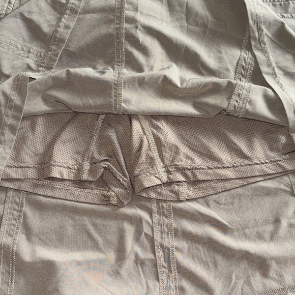 LL Bean side 12 skort olive green excellent condition - Picture 3 of 7